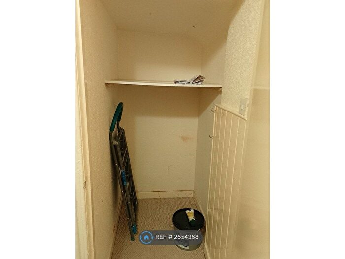 1 Bedroom Flat To Rent In Park Place, Weston Super Mare, BS23