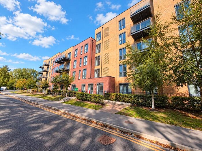 2 Bedroom Flat To Rent In Frogmore Road, Hemel Hempstead, HP3