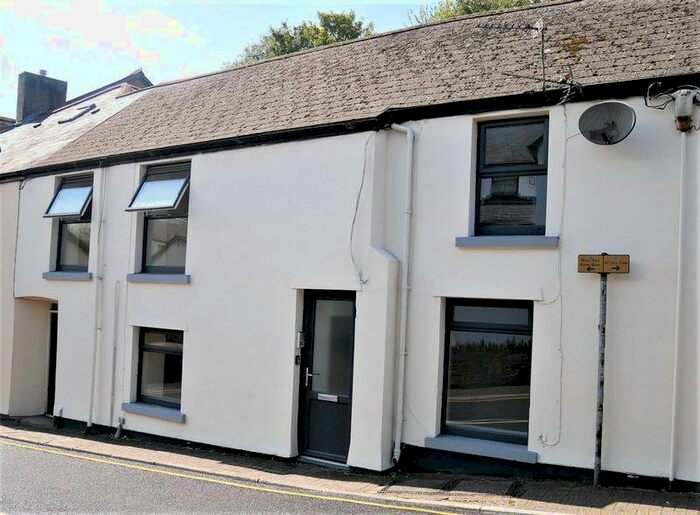 1 Bedroom Flat To Rent In High Street, Llantrisant, CF72