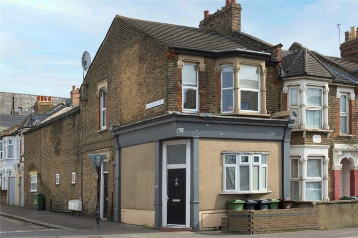 2 Bedroom Flat To Rent In Blackhorse Lane, Walthamstow, London, E17