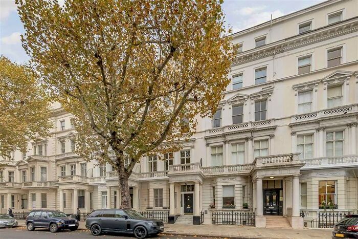 2 Bedroom Flat To Rent In Queen's Gate, London, SW7