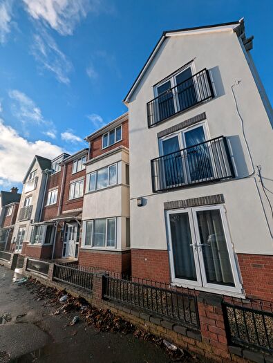 2 Bedroom Apartment To Rent In Toll End Road, Tipton, DY4