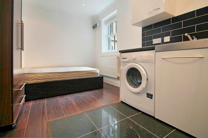 Studio To Rent In Goulton Road, London, E5