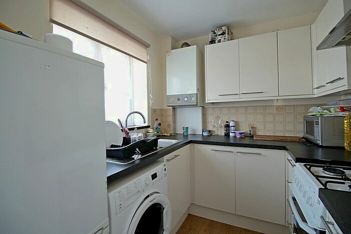 1 Bedroom Flat To Rent In Windsor Park Road, Harlington, UB3