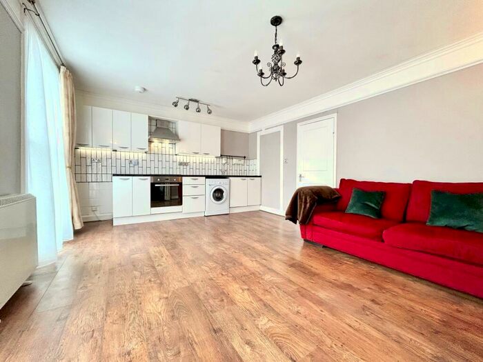 1 Bedroom Apartment To Rent In London Road, Cheltenham, GL52