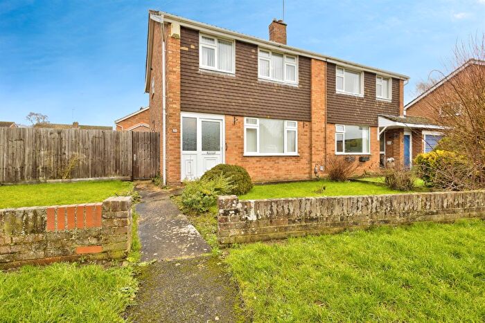 3 Bedroom Semi Detached House For Sale In Culworth Crescent, Northampton, NN2