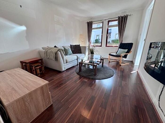 2 Bedroom Flat To Rent In Duddingston Mills, Edinburgh, EH8