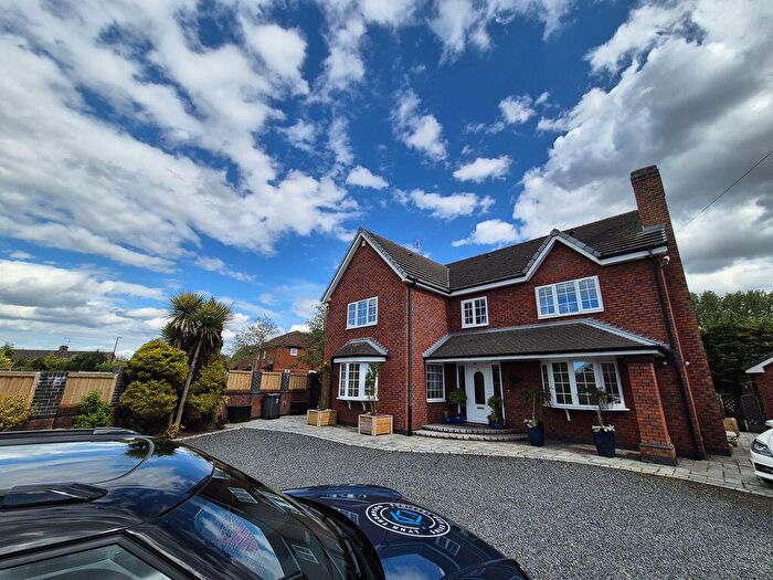 5 Bedroom Detached House To Rent In Station Road, Southport, PR9