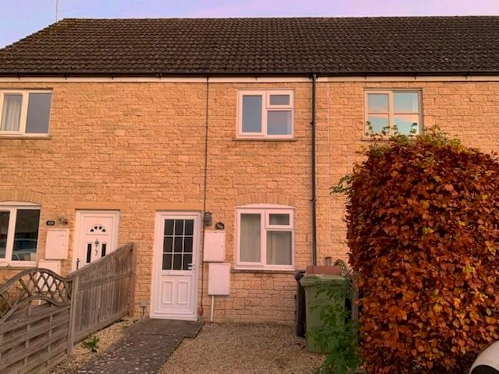 2 Bedroom Terraced House To Rent In Perrinsfield, Lechlade, Glos GL7