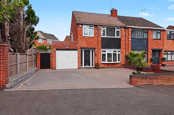 3 Bedroom Semi Detached House For Sale In Alderminster Road, Coventry, CV5