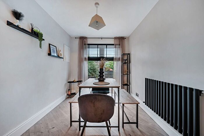 3 Bedroom Detached House For Sale In Cleveland Close, Ramsbottom, Bury, BL0