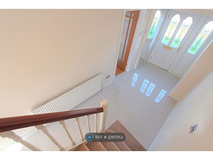 3 Bedroom Semi-Detached House To Rent In Northlands, Potters Bar, EN6