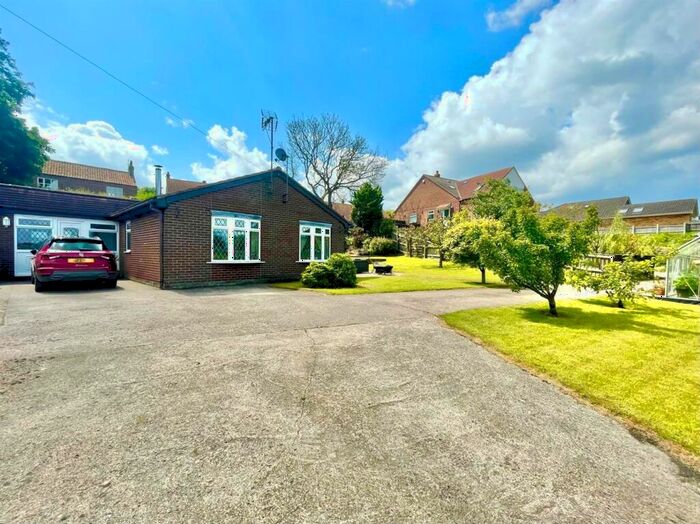 2 Bedroom Bungalow For Sale In Carlton Lane, Aldbrough, Hull, HU11