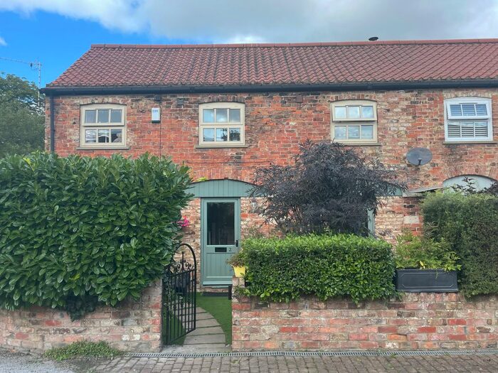 2 Bedroom Barn Conversion To Rent In Lodge Yard, Minskip, York, YO51