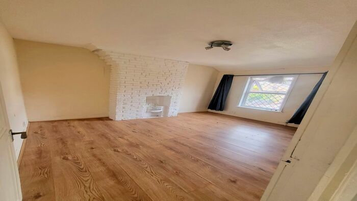 2 Bedroom Flat To Rent In Craylands Lane, Swanscombe, DA10