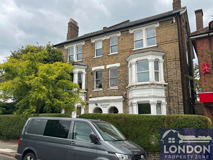 2 Bedroom Flat To Rent In Friars Place Lane, Acton, London, W3