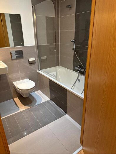 2 Bedroom Flat To Rent In Morello Quarter Cherrydown East Basildon Essex, SS16