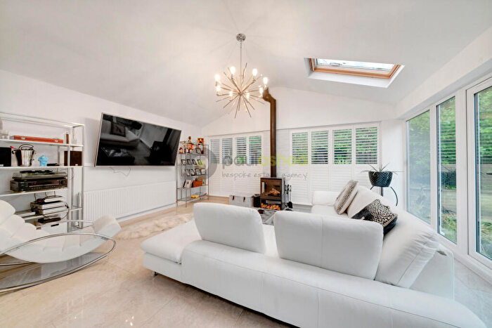6 Bedroom Detached House For Sale In Farrers Place, Shirley Hills, CR0