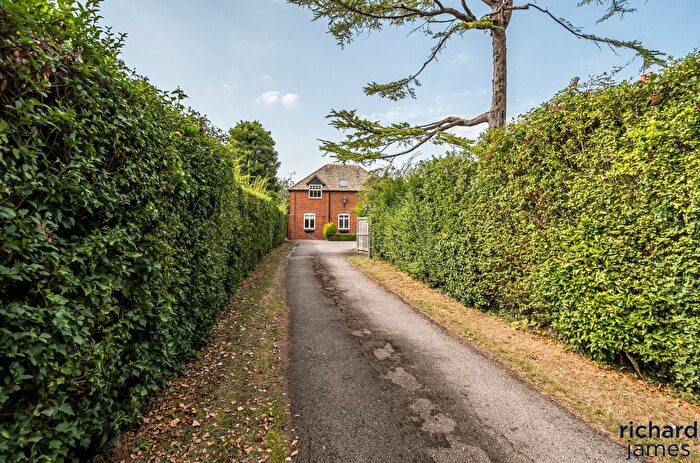 4 Bedroom Detached House For Sale In Nore Marsh Road, Royal Wootton Bassett, Swindon, SN4