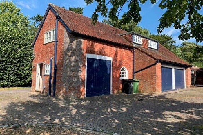 2 Bedroom Flat To Rent In East Hoathly, Lewes, BN8