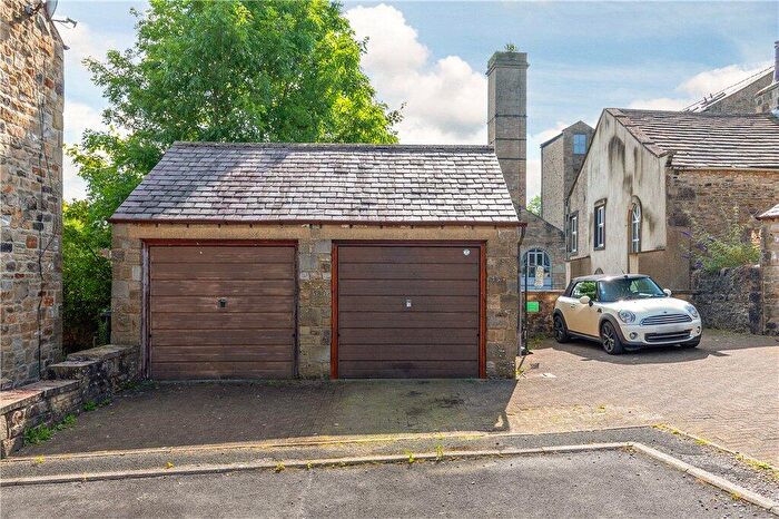 2 Bedroom End Of Terrace House For Sale In Beckside Close, Addingham, Ilkley, West Yorkshire, LS29