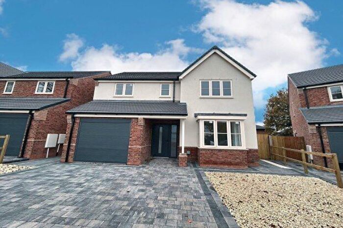 4 Bedroom Detached House To Rent In Caldwell Road, Swadlincote, DE12