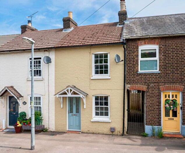 2 Bedroom Terraced House To Rent In Front Street, Slip End, LU1