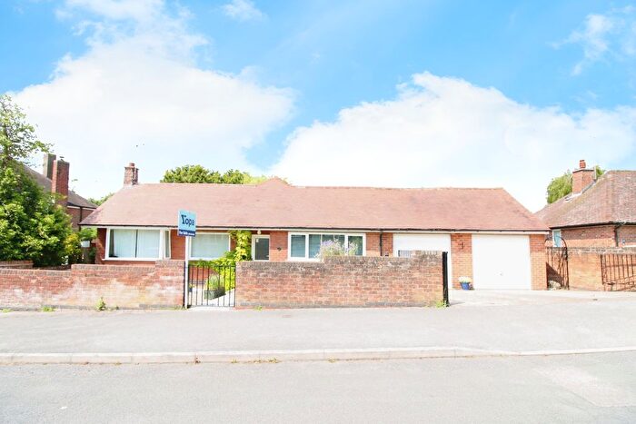 4 Bedroom Detached Bungalow For Sale In Landseer Road, Southwell, NG25