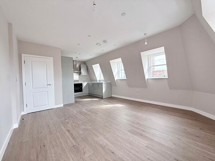 1 Bedroom Flat To Rent In Sutton Court Road, Sutton, SM1