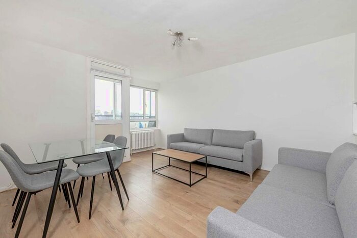 2 Bedroom Flat To Rent In Churchill Gardens, London, SW1V