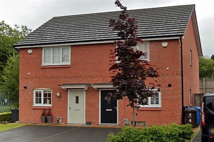 2 Bedroom Semi-Detached House To Rent In Fernhurst Street, Chadderton, OL1