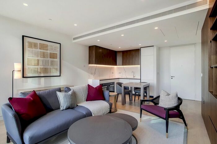 1 Bedroom Flat To Rent In Buckingham Gate, London, SW1E