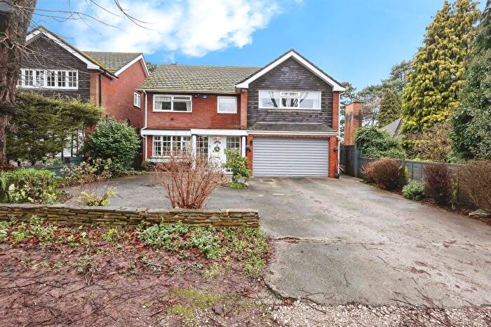 4 Bedroom Detached House For Sale In Rectory Lane, Birmingham, B36