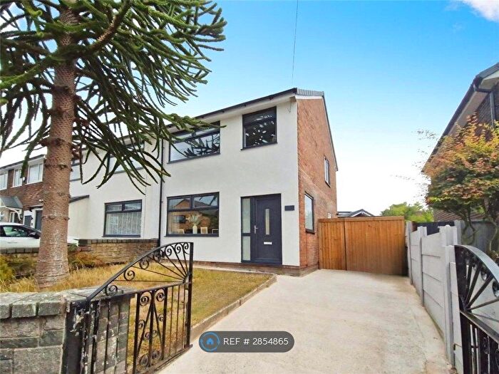 3 Bedroom Semi Detached House To Rent In Ashton Field Drive, Manchester, M28