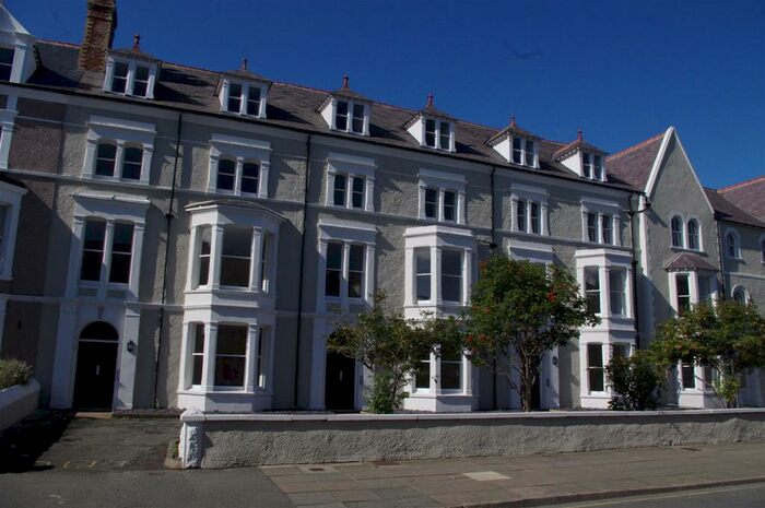 1 Bedroom Apartment To Rent In Block A, Apartment, St Margaret`s Apartments, LL30