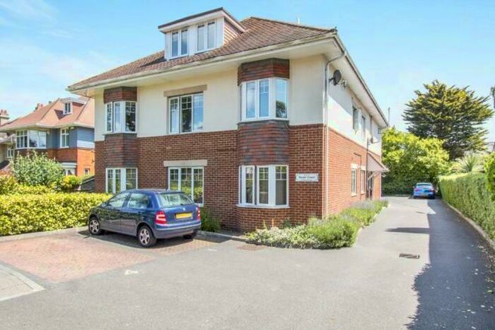 2 Bedroom Apartment To Rent In Chessel Avenue, Boscombe Manor, BH5