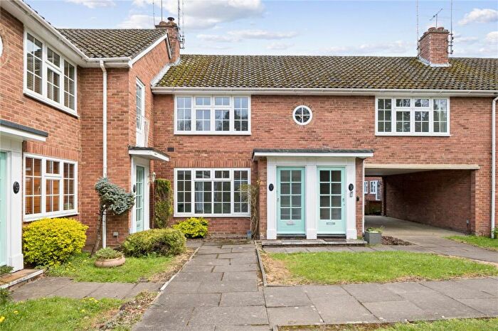 1 Bedroom Maisonette To Rent In Westminster Court, St. Albans, Hertfordshire, AL1