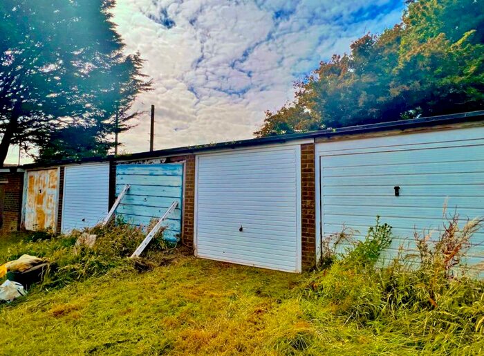 Garage / Parking To Rent In The Croft ( Garage ), Bognor Regis, PO21