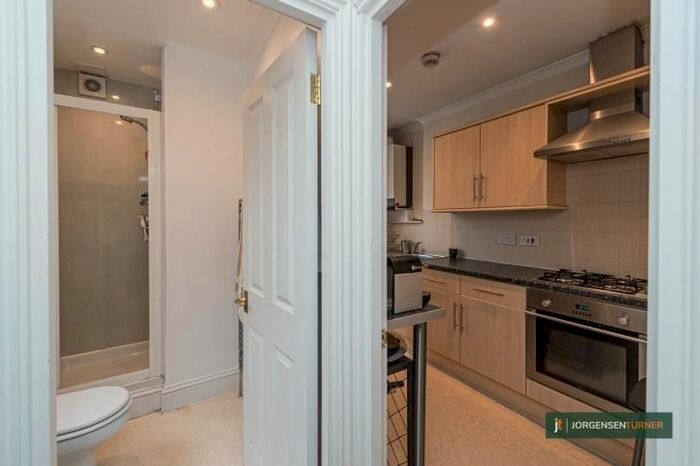 1 Bedroom Flat To Rent In Hogarth Road, London, SW5