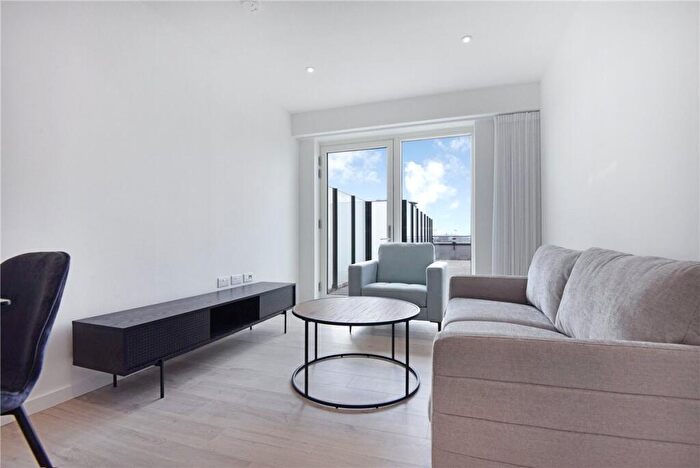 2 Bedroom Apartment To Rent In Heartwell Avenue, London, E16