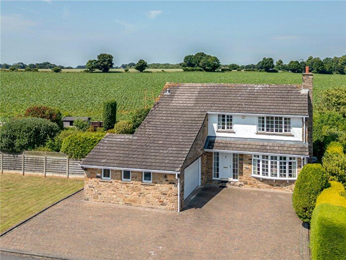 4 Bedroom Detached House For Sale In Wentworth Gate, Wetherby, West Yorkshire, LS22