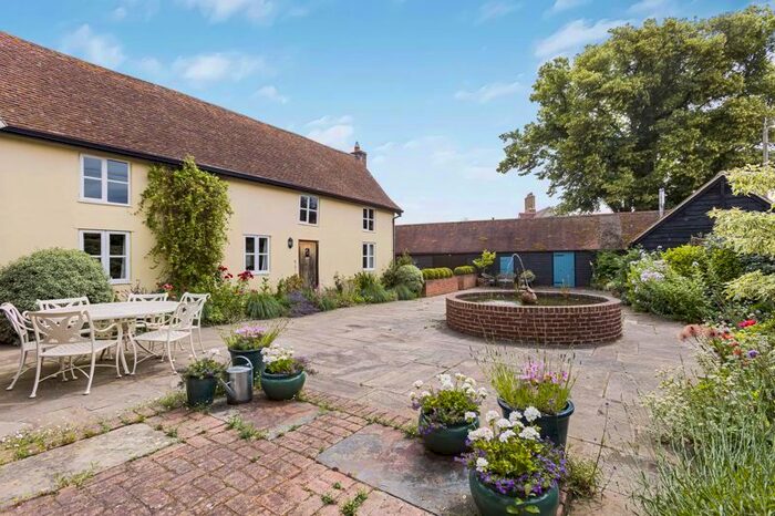 4 Bedroom Country House For Sale In Wood End, Ardeley, SG2