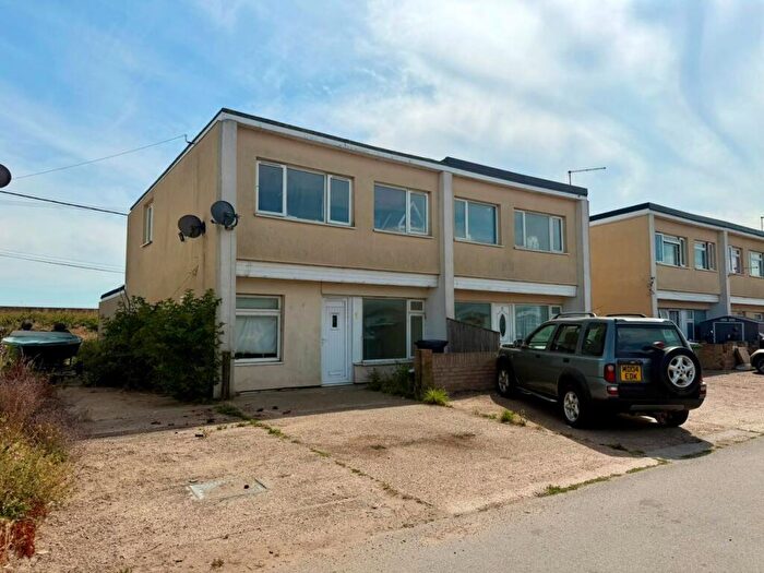 1 Bedroom Flat For Sale In Club Parade, St. Osyth, Clacton-On-Sea, CO16