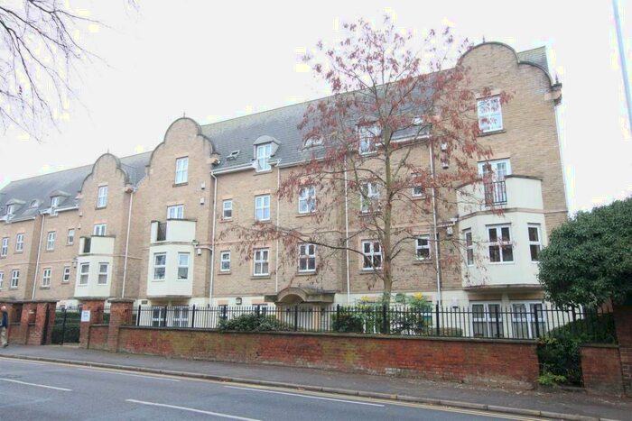 2 Bedroom Flat To Rent In Billing Road, Northampton, NN1