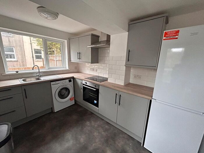 3 Bedroom Terraced House To Rent In Upper Lewes Road, Brighton, BN2