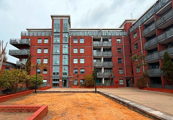 2 Bedroom Flat For Sale In Flat Butterfield House, Berber Parade, London, SE18