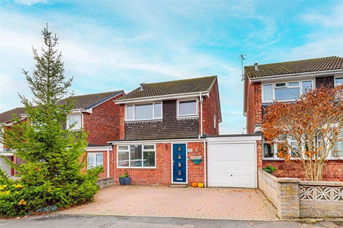 3 Bedroom Link Detached House For Sale In Syke Road, Top Valley, Nottinghamshire, NG5