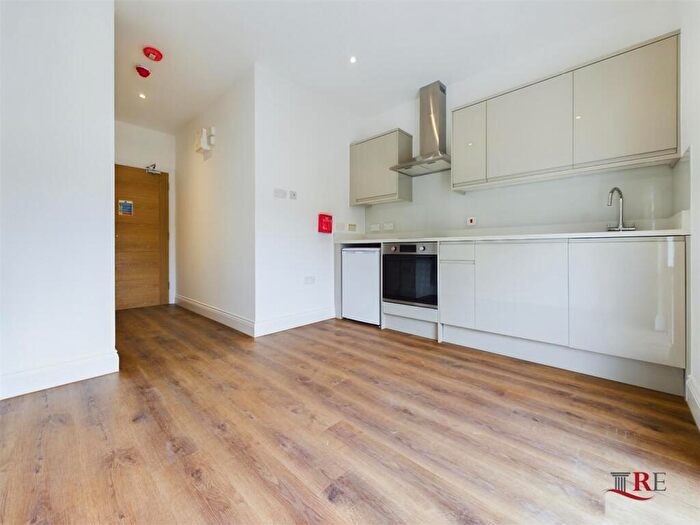 1 Bedroom Flat To Rent In Christchurch Avenue, London, NW6