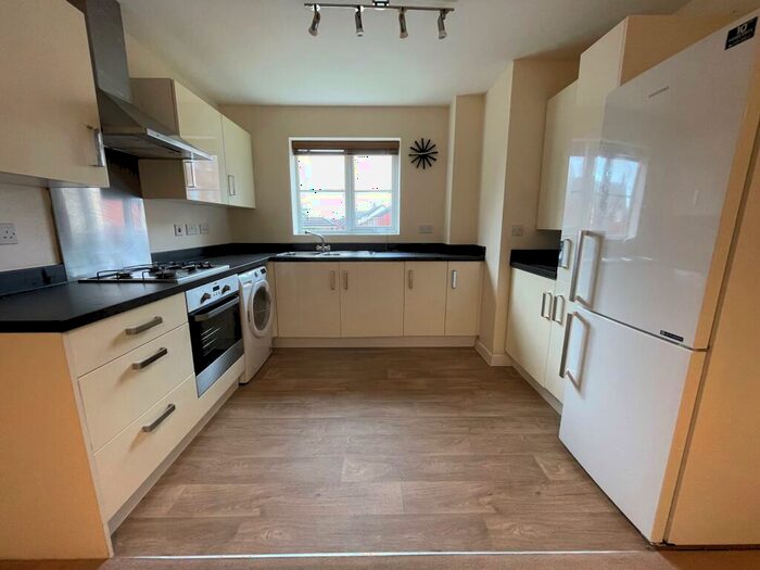 2 Bedroom Apartment To Rent In Herbert James Close, Smethwick, B66