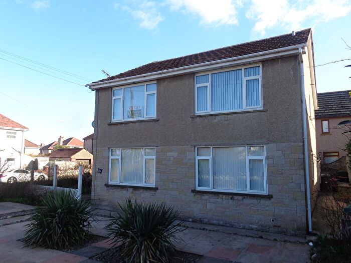 2 Bedroom Flat To Rent In South Road, Morecambe, LA4